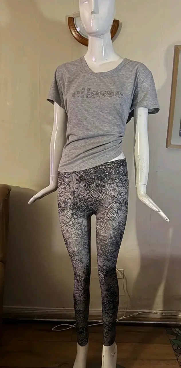 Blusas, calzas, vestidos y otros - 3