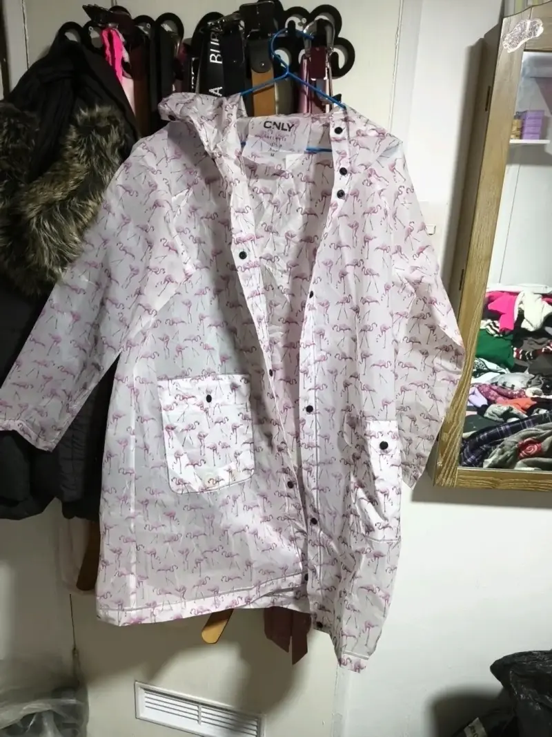 Impermeable con diseño de flamencos - 2