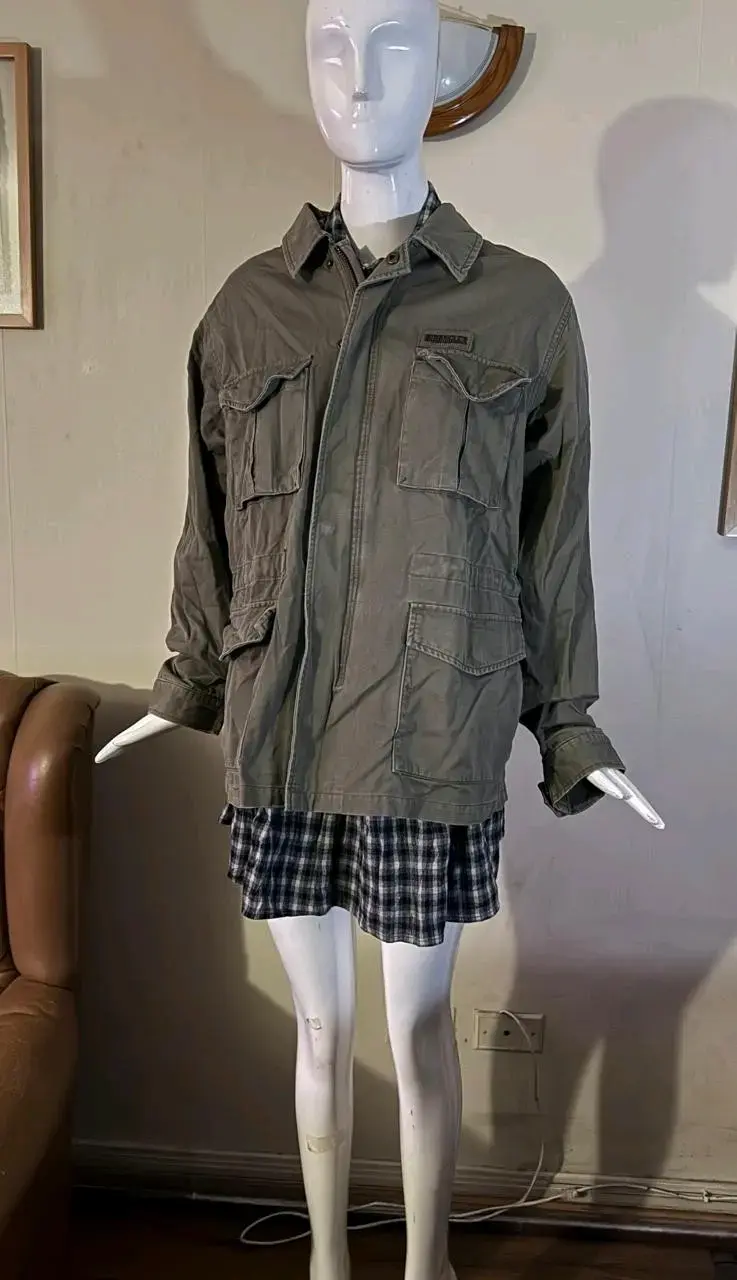 Chaqueta y vestidos - 1