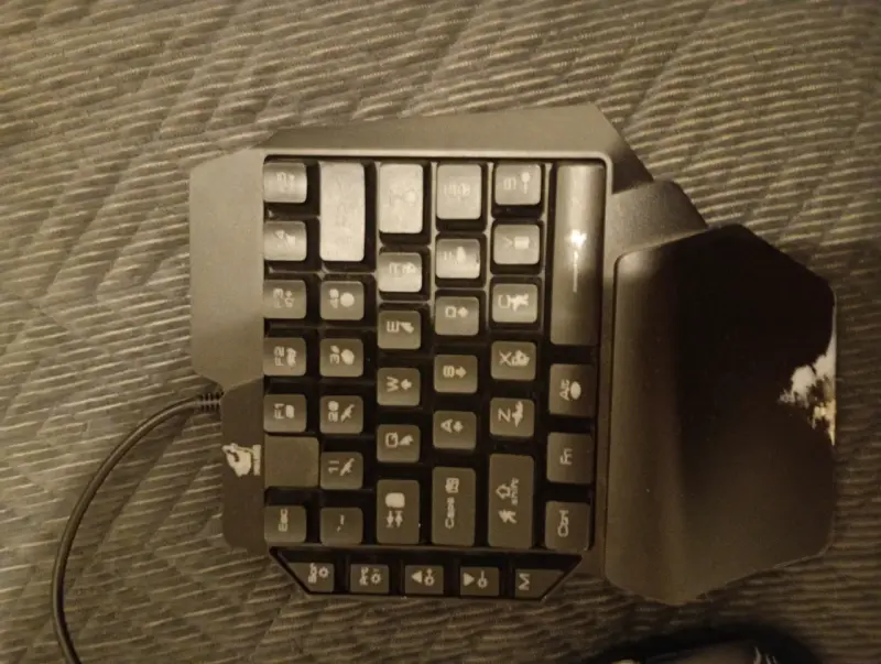 Teclado y mouse gamer con cable USB - 3