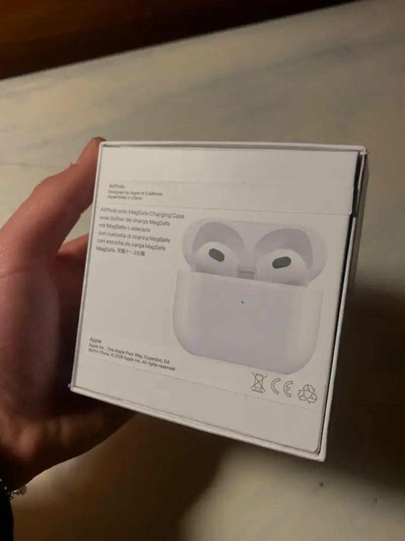 AirPods 3 - 4
