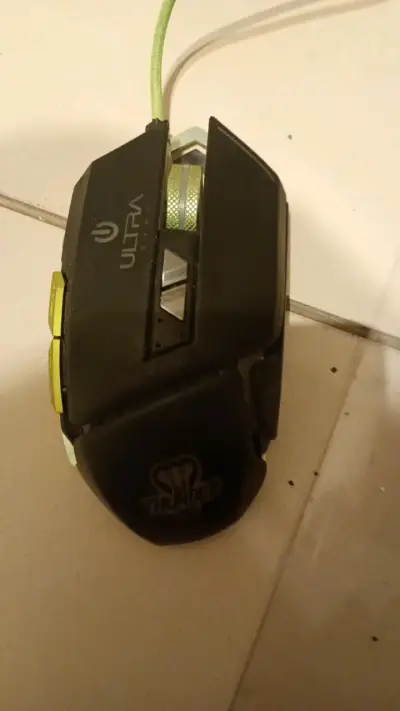 Mouse gamer Ultra Thunder con cable - miniatura 1