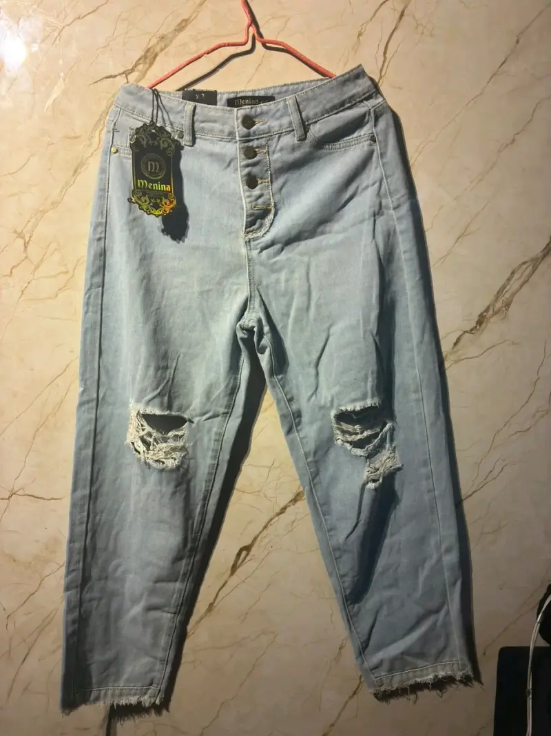 Jeans celestes desgastados para mujer - 2