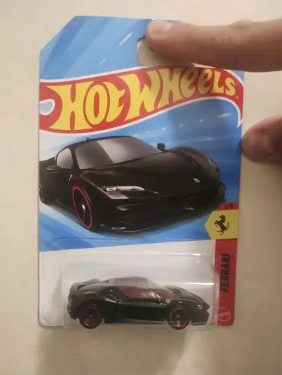 Hot Wheels Ferrari sf90 stralade - miniatura 1
