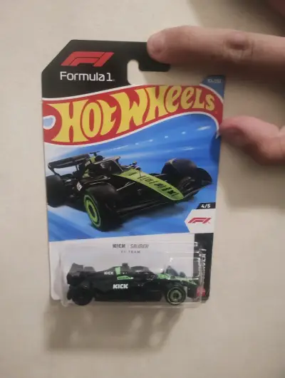 Hot Wheels Formula 1 Kick Sauber - miniatura 1