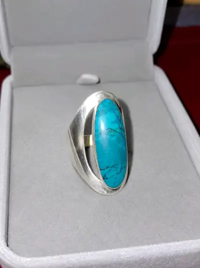 Anillo de plata con turquesa ovalada - miniatura 1