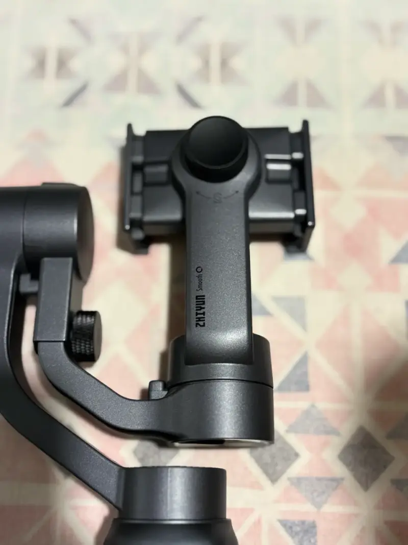 Estabilizador gimbal Zhiyun para smartphone - 2