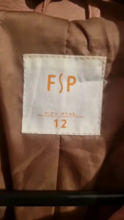 Chaqueta de cuero sintético rosado para mujer - miniatura 2