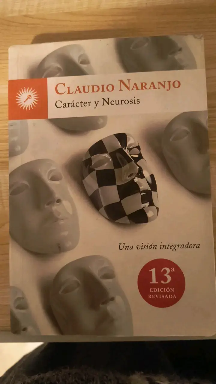Libro 'Carácter y Neurosis' de Claudio Naranjo