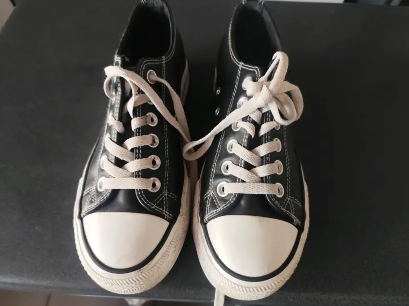 Zapatillas negras de plataforma estilo casual - 2
