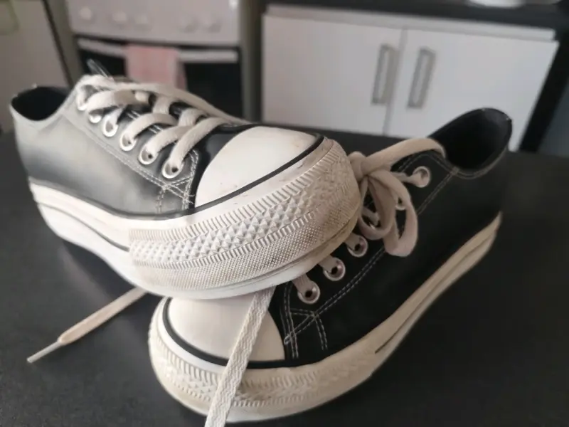 Zapatillas negras de plataforma estilo casual - 3