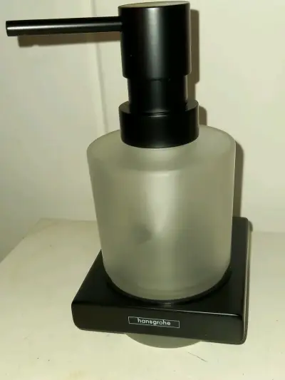 Dispensador de jabón Hansgrohe negro mate - miniatura 1