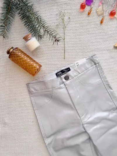 Pantalones plateados Zara ajustados - miniatura 2