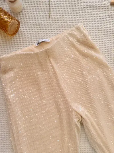 Pantalones de lentejuelas beige elegantes - miniatura 2