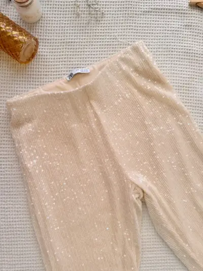 Pantalones de lentejuelas beige elegantes - miniatura 3