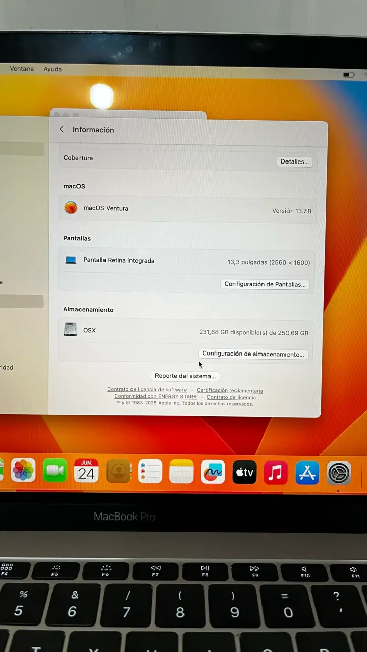 MacBook Pro - 4