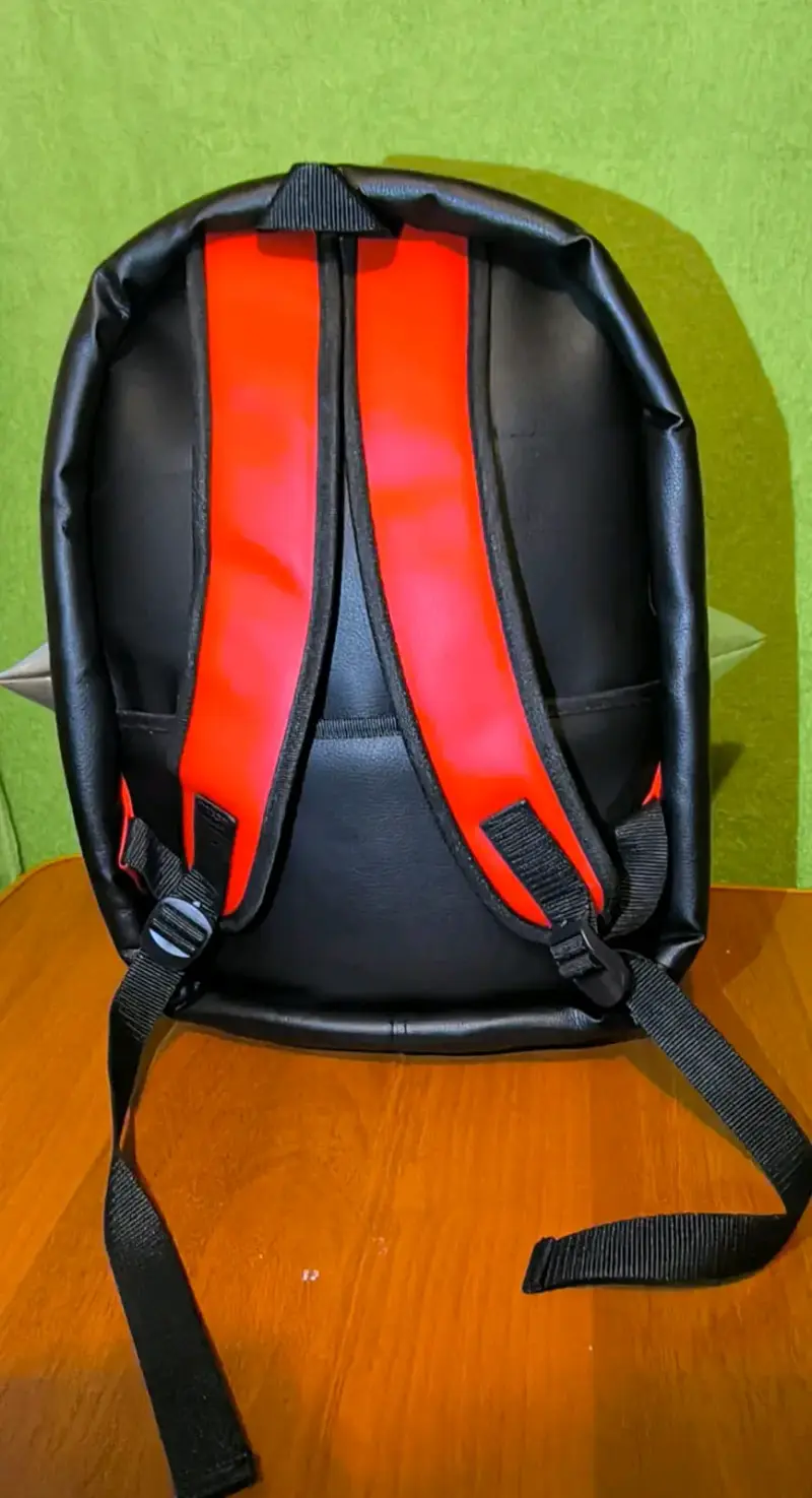 Mochila roja con púas negras Bowser - 3