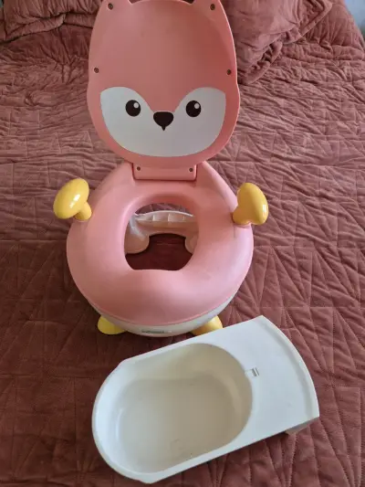 Bacinica infantil rosa con diseño de zorro - miniatura 3