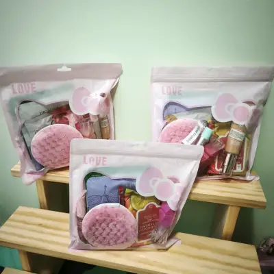 Set de belleza con productos variados - miniatura 1