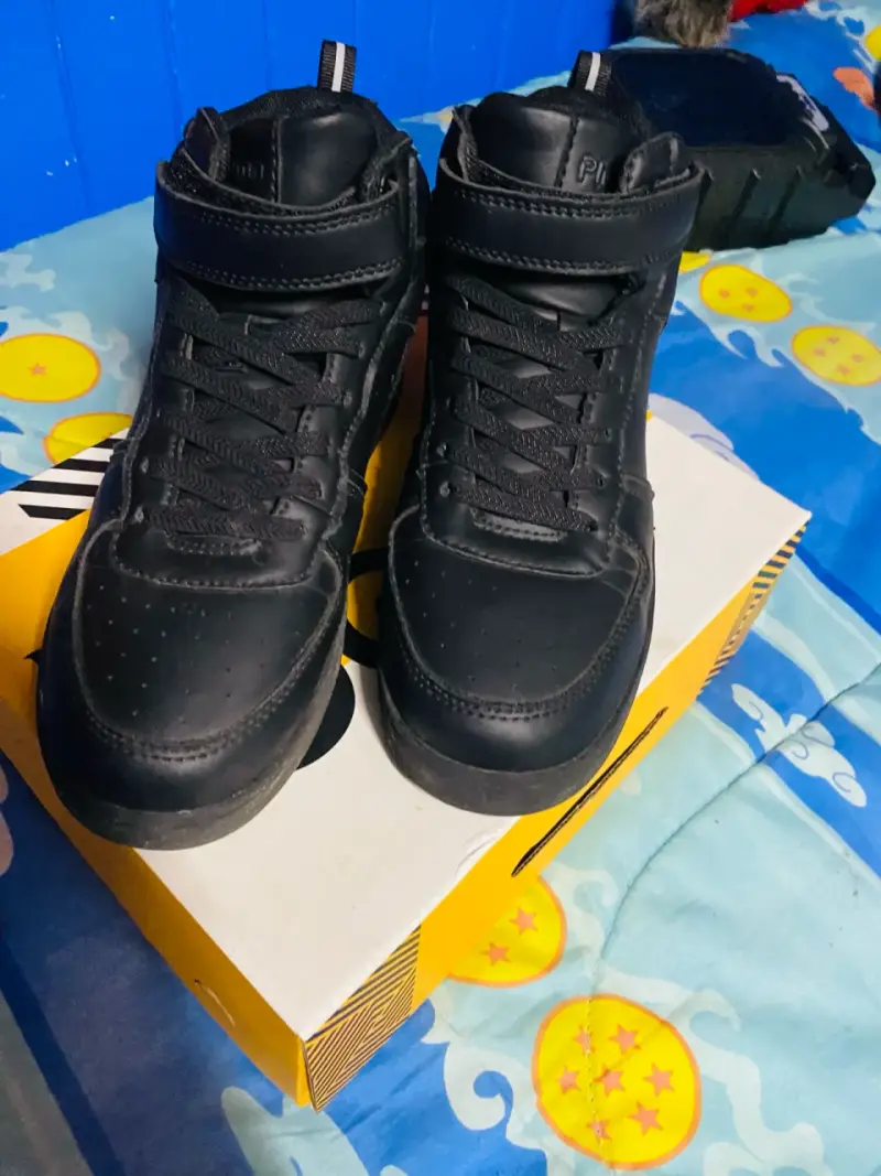 Zapatillas negras de cuero con velcro - 2