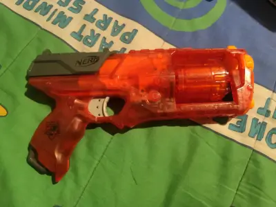 Pistola Nerf StrongArm Sonic Fire - miniatura 1