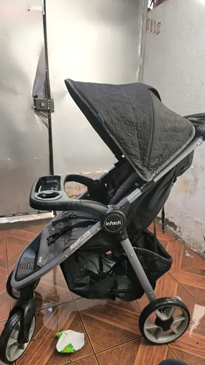 Coche de bebé Infanti plegable negro - miniatura 3