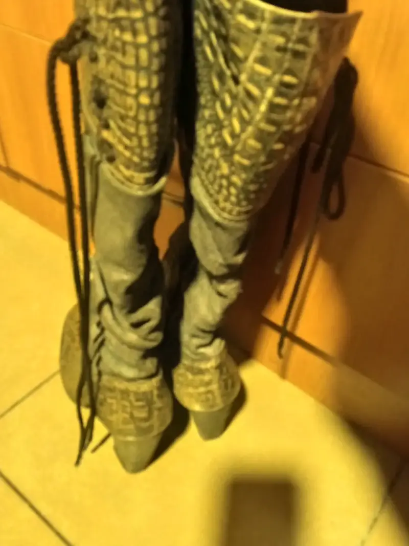 Botas altas de cuero estilo cocodrilo - 2