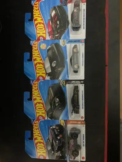 Set de autos Hot Wheels edición especial - miniatura 3