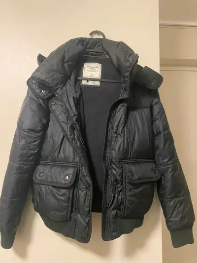Chaqueta acolchada negra Abercrombie & Fitch - miniatura 1