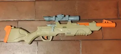Rifle lanzador de cerrojo - miniatura 1