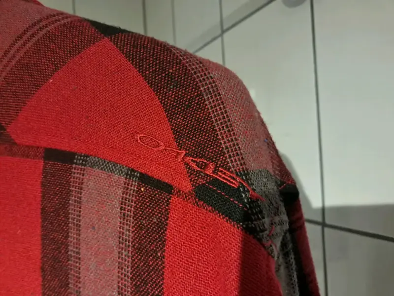 Chaqueta Camisa de franela a cuadros roja y negra - 4