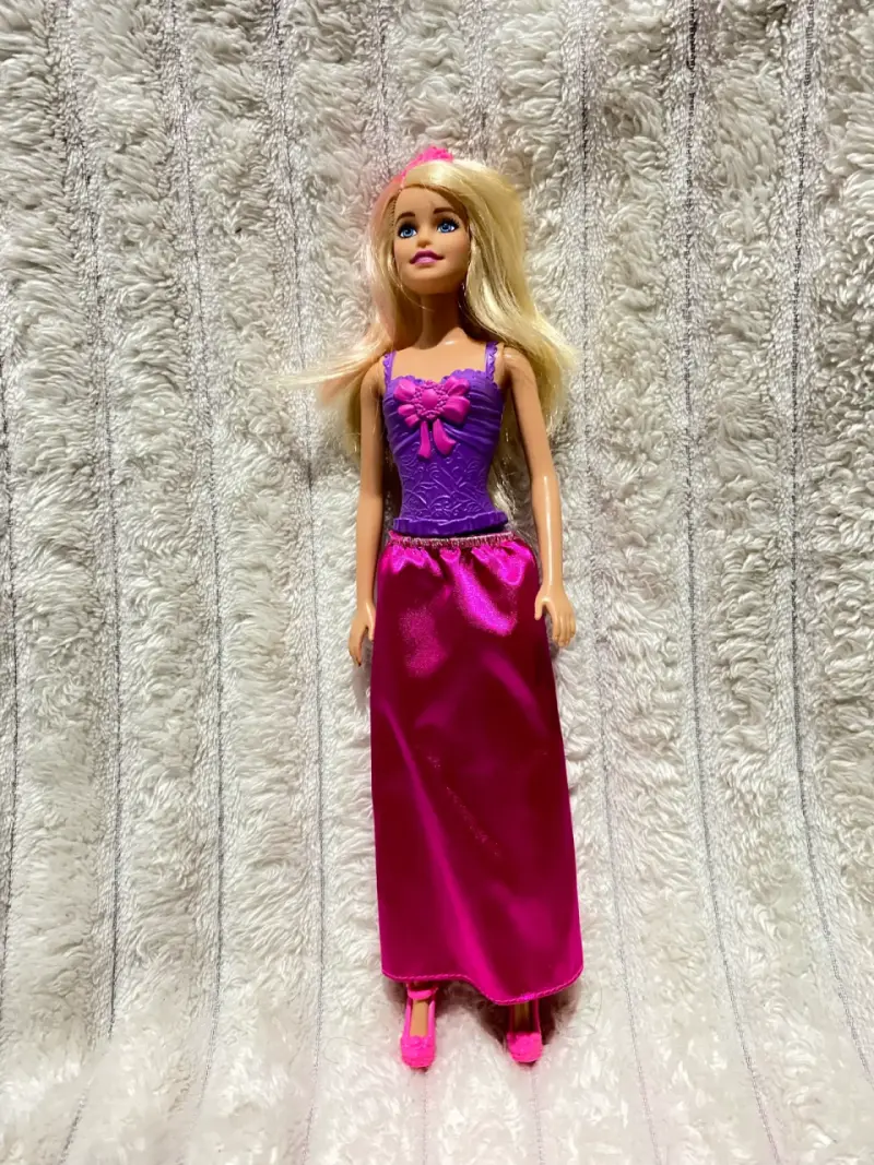 Muñeca Barbie princesa 👸🏼🎀 - 1