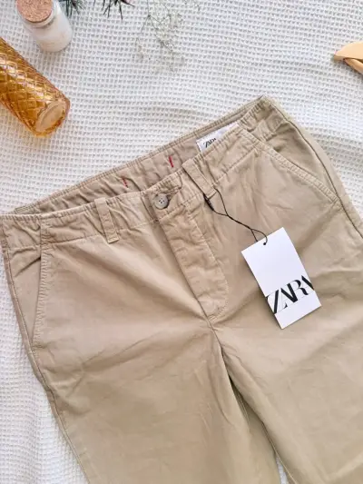 Pantalones beige Zara para hombre 32 - miniatura 2