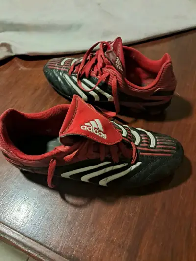 Zapato de futbol adidas ojas talla 9.5 US - miniatura 3