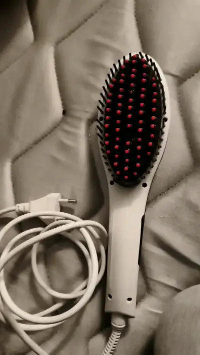 Cepillo alisador eléctrico con cable - miniatura 1