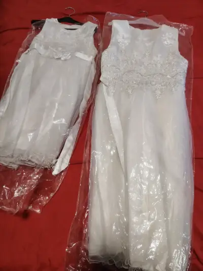 Vestidos de comunión blancos con encaje - miniatura 1