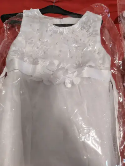 Vestidos de comunión blancos con encaje - miniatura 3