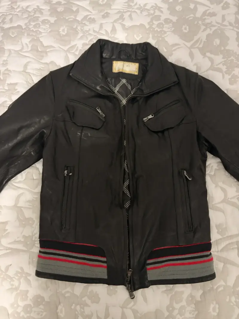 Chaqueta de cuero negra con cierre - 1