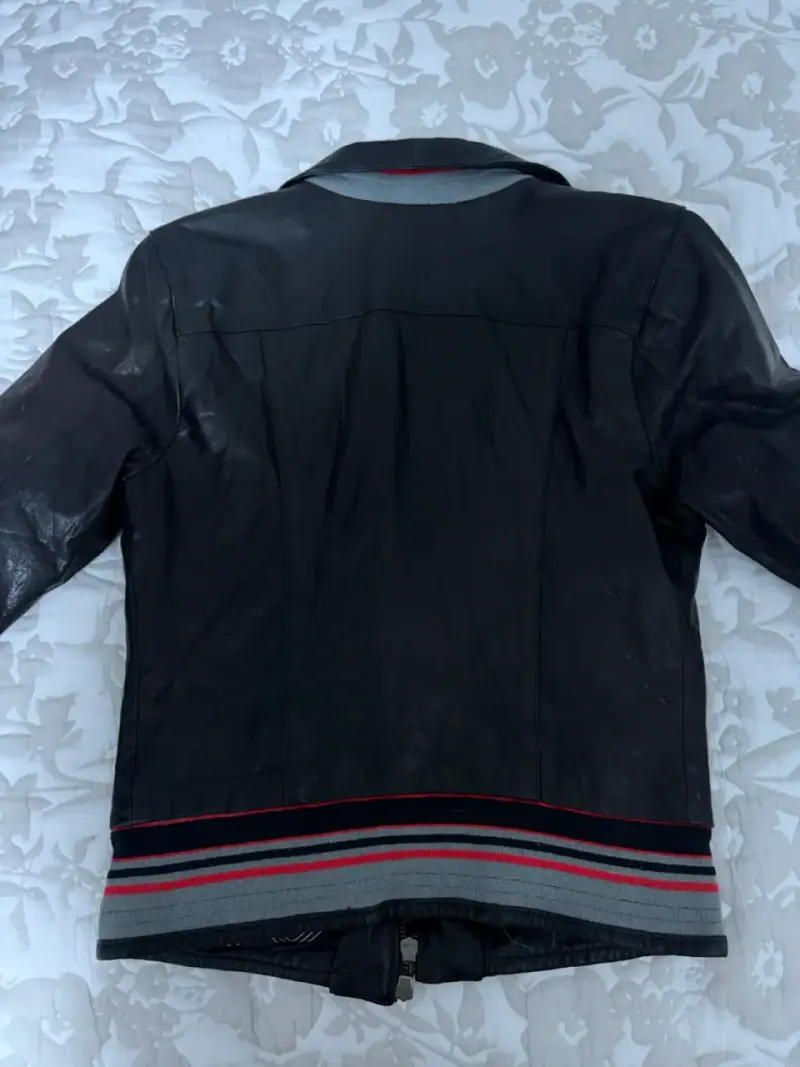 Chaqueta de cuero negra con cierre - 4