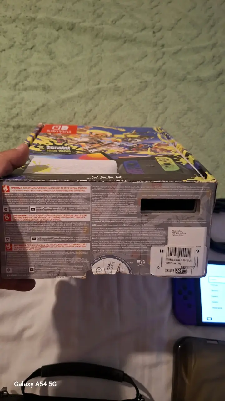 Consola Nintendo Switch con Joy-Con personalizados - 5