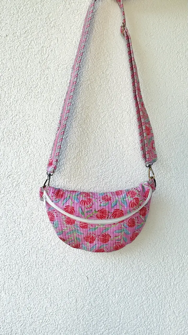 Banano estampado floral rosado - 1