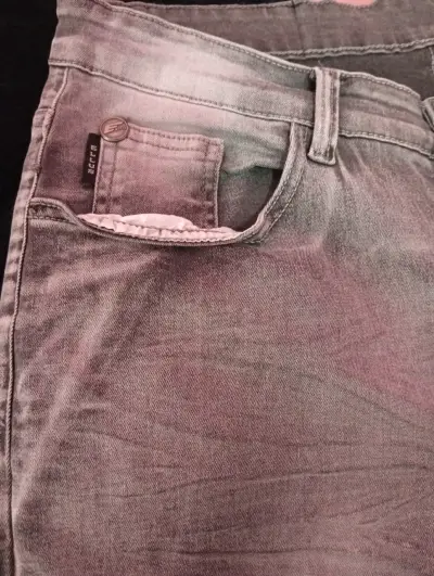 Jeans grises para hombre en buen estado - miniatura 5