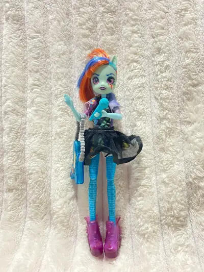 Equestria Girl Rainbow Dash 🎀✨ - miniatura 1