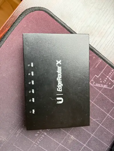 Router Ubiquiti EdgeRouter X - miniatura 3