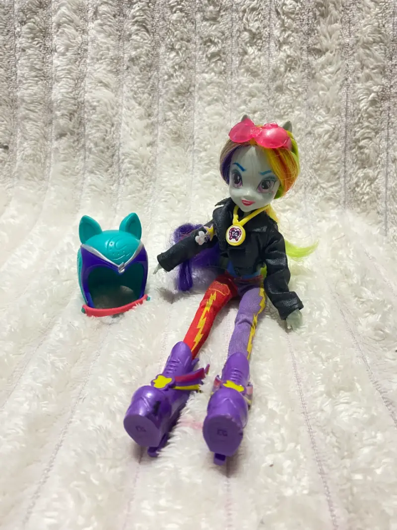 Equestria Girl Rainbow Dash 🎀 - 1