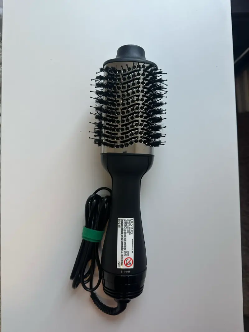Cepillo secador Revlon One-Step negro - 4