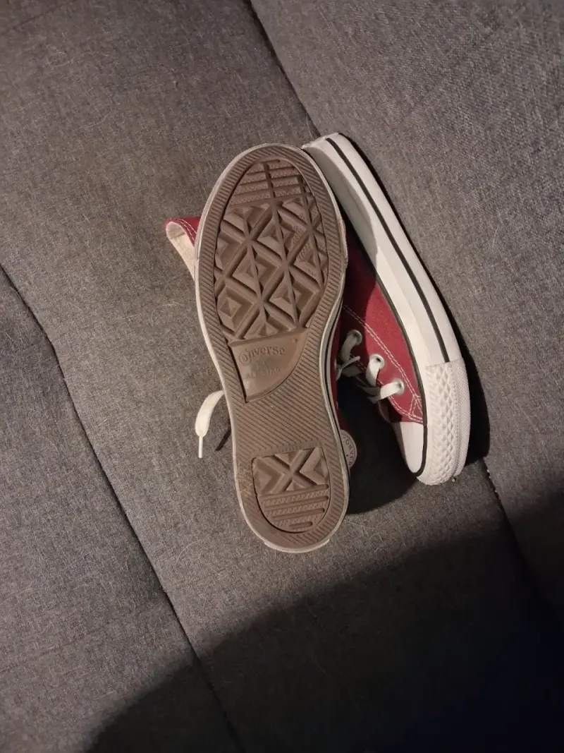 Zapatillas converse color rojo - 4