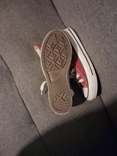 Zapatillas converse color rojo - miniatura 4