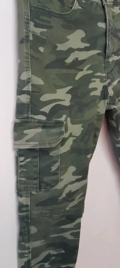 Pantalones cargo camuflados Sybilla - miniatura 2