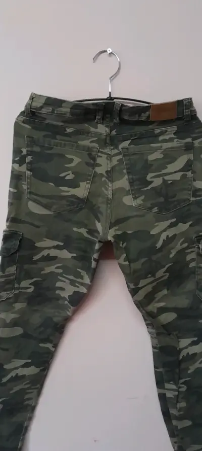 Pantalones cargo camuflados Sybilla - miniatura 3